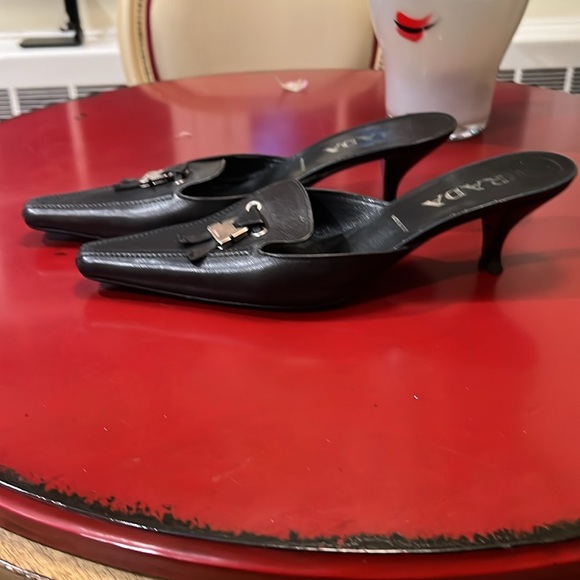 Size 40 PRADA sling back 2 1/2 inch heel - Picture 2 of 8